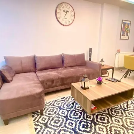 Apartment Paksoys Bostanli Flat Lux And Center *